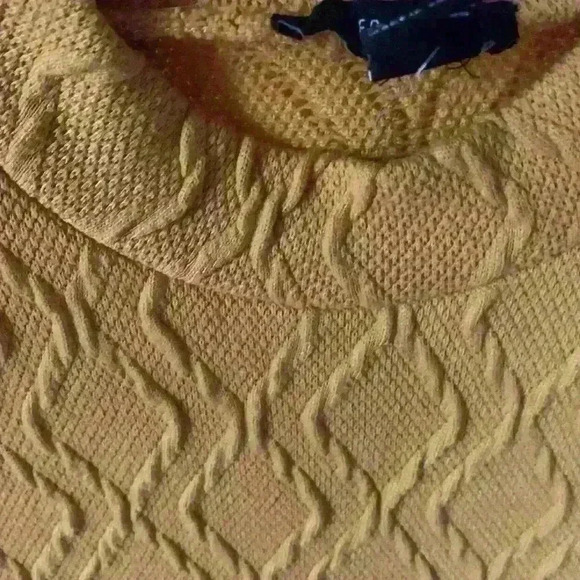 Forever21 Gold Yellow Mini/Medi Dress Perfect For Summer - Picture 2 of 4